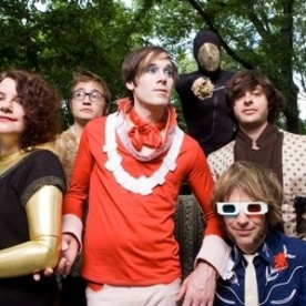 The Past Is A Grotesque Animal Paroles – OF MONTREAL